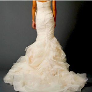 Vera Wang Gemma wedding gown